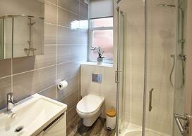 Host Stay Park View Apartment