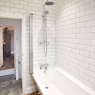 Host Stay Windsor Cottage