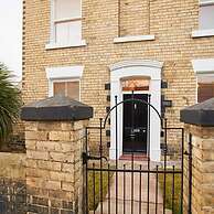 Host Stay Windsor Cottage