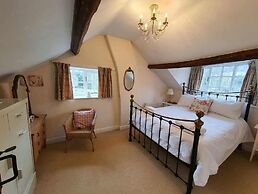 Host Stay Greengate Cottage