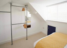 Host Stay Harbour Cottage