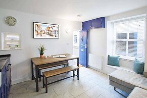 Host Stay Harbour Cottage