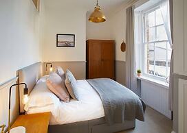 Host Stay Havelock Place Apartment