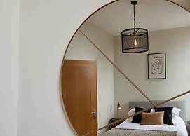 Host Stay Artsbank Apartment