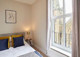 Host Stay Artsbank Apartment