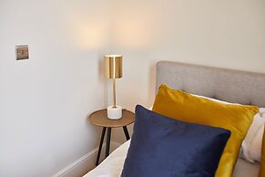 Host Stay Artsbank Apartment