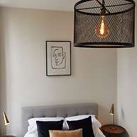 Host Stay Artsbank Apartment