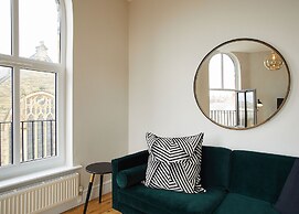 Host Stay Artsbank Apartment