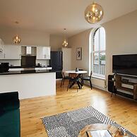 Host Stay Artsbank Apartment