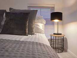 Host Stay The Surfer s Loft Apartment