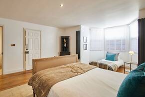 Host Stay The Courtyard Retreat