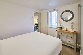 Host Stay The Courtyard Retreat