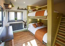 Host Stay The Nook
