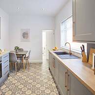 Host Stay The Ruby Retreat