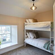 Host Stay Middle Farmhouse