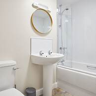 Host Stay Middle Farmhouse