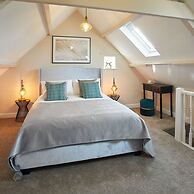 Host Stay Middle Farmhouse