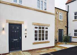 Host Stay Hoggarths Retreat