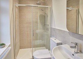 Host Stay Hoggarths Retreat