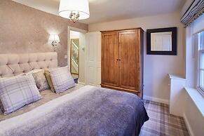 Host Stay Spyglass 1708