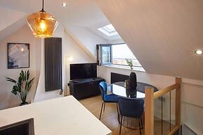 Host Stay Burns Yard Apartment