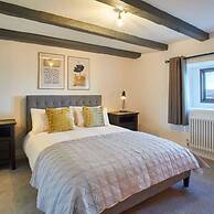 Host Stay The Coach House