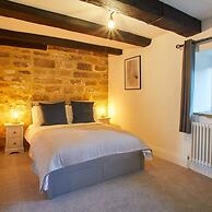 Host Stay The Coach House