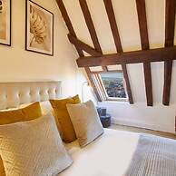 Host Stay The Coach House