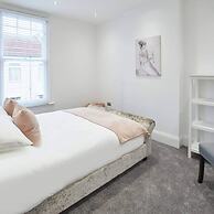 Host Stay Simba House