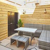 Host Stay Simba House