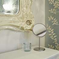 Host Stay Rosella Cottage