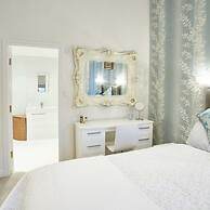 Host Stay Rosella Cottage