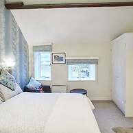 Host Stay Rosella Cottage