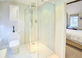 Host Stay Rosella Cottage