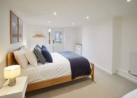 Host Stay Osborne House