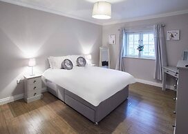 Host Stay Lowcross Cottage