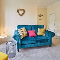 Host Stay The Funky Robin