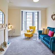 Host Stay The Funky Robin