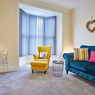 Host Stay The Funky Robin