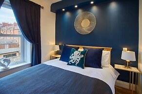 Host Stay Little Acorn Apartment