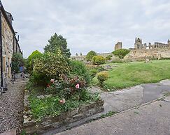 Host Stay Caedmon House