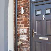 Host Stay The Old Sweet Shop