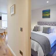 Host Stay The Old Sweet Shop