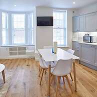 Host Stay The Old Sweet Shop