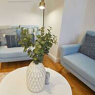 Host Stay The Old Sweet Shop