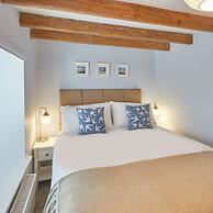 Host Stay Amber Cottage