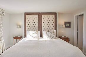 Host Stay Tithe Cottage