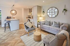 Host Stay The Hampton at Prospect Hill Apartments