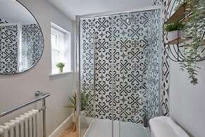 Host Stay The Hampton at Prospect Hill Apartments