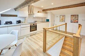 Host Stay Apartment C Cornerhouse Apartments